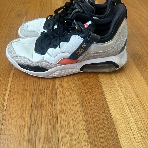 Jordan MA2 sneakers - Picture 3 of 9